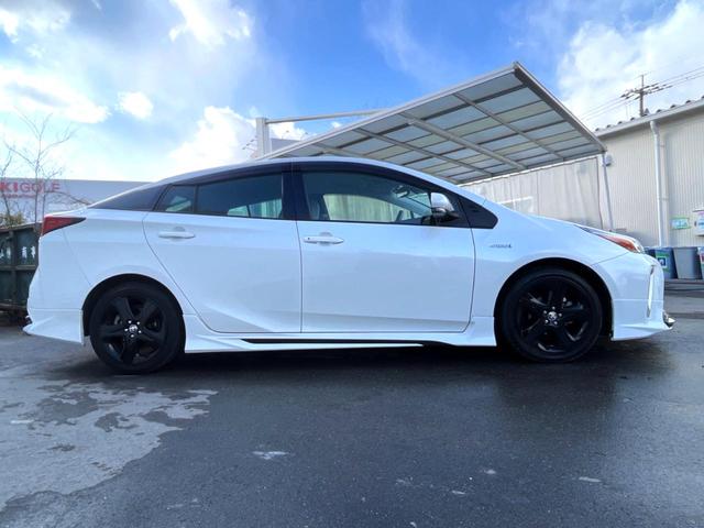 プリウス Sツーリングセレクション 後期 モデリスタエアロ クールグレー内装/合皮シート セーフティセンス 純正ナビ バックカメラ レーダークルーズ シートヒーター 純正17インチブラック塗装AW ハイビームアシスト ETC 禁煙車(22枚目)