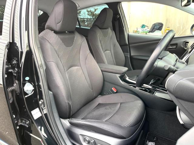 プリウス A 後期 フルモデリスタエアロ モデリスタ18インチAW バックカメラ セーフティセンス ブラインドスポット LEDヘッド パワーシート レーダークルーズコントロール オートマチックハイビーム 禁煙車(10枚目)