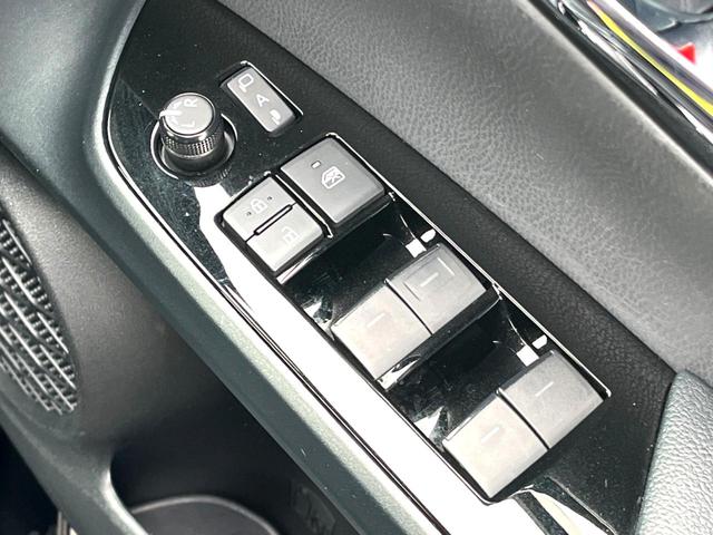 プリウス A 後期 フルモデリスタエアロ モデリスタ18インチAW バックカメラ セーフティセンス ブラインドスポット LEDヘッド パワーシート レーダークルーズコントロール オートマチックハイビーム 禁煙車(44枚目)