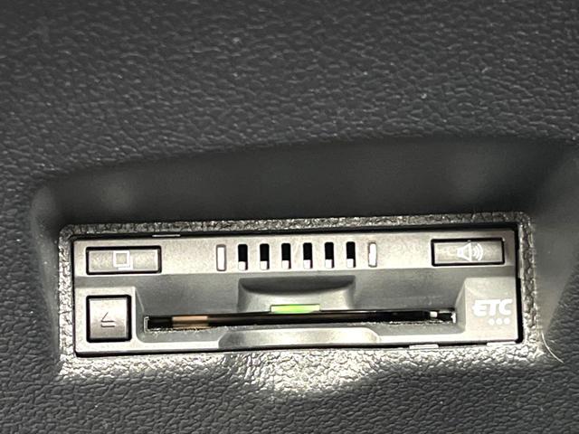 プリウス A 後期 フルモデリスタエアロ モデリスタ18インチAW バックカメラ セーフティセンス ブラインドスポット LEDヘッド パワーシート レーダークルーズコントロール オートマチックハイビーム 禁煙車(49枚目)