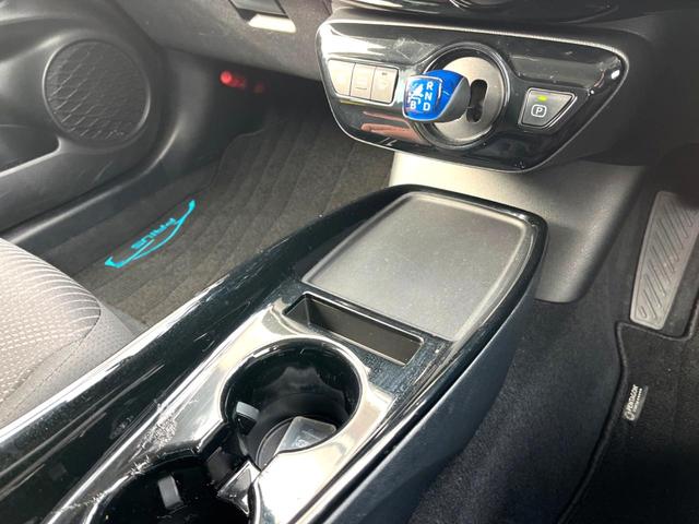 プリウス A 後期 フルモデリスタエアロ モデリスタ18インチAW バックカメラ セーフティセンス ブラインドスポット LEDヘッド パワーシート レーダークルーズコントロール オートマチックハイビーム 禁煙車(55枚目)