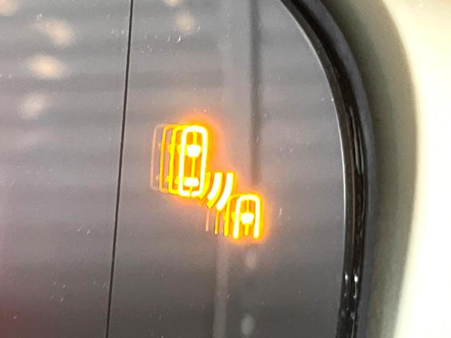 �y�u���C���h�X�|�b�g���j�^�[�z���s���A�h�A�~���[�̎��p�ɂȂ�₷���ӏ��Ɍ㑱�Ԃ��ڋ߂���ƃT�C�h�~���[�̃����Y�Ɍx����\���I�h���C�o�[�ɒ��ӊ��N�����Ă���܂��B