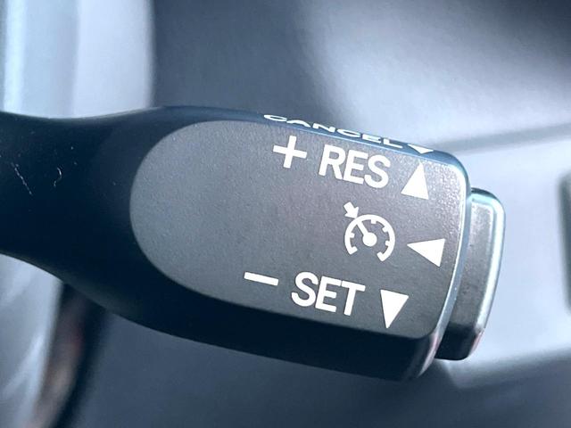 86 GT 純正ナビ クルーズコントロール LEDヘッド 純正17インチAW アルミペダル 純正革巻きステアリング パドルシフト デュアルオートエアコン オートライト 横滑り防止装置 ステアリングスイッチ 禁煙車(4枚目)