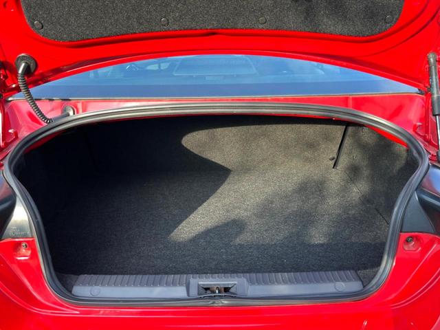 86 GT 純正ナビ クルーズコントロール LEDヘッド 純正17インチAW アルミペダル 純正革巻きステアリング パドルシフト デュアルオートエアコン オートライト 横滑り防止装置 ステアリングスイッチ 禁煙車(11枚目)