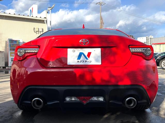 86 GT 純正ナビ クルーズコントロール LEDヘッド 純正17インチAW アルミペダル 純正革巻きステアリング パドルシフト デュアルオートエアコン オートライト 横滑り防止装置 ステアリングスイッチ 禁煙車(13枚目)