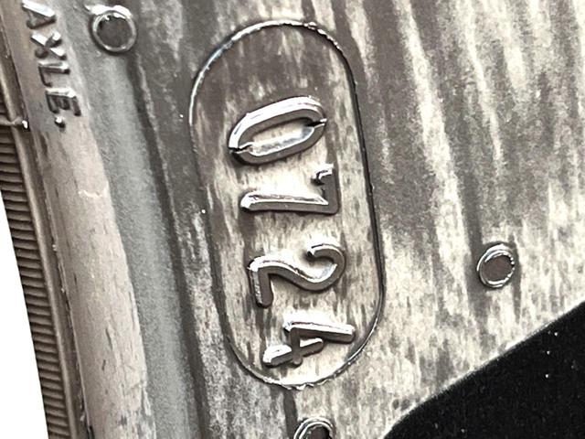 86 GT 純正ナビ クルーズコントロール LEDヘッド 純正17インチAW アルミペダル 純正革巻きステアリング パドルシフト デュアルオートエアコン オートライト 横滑り防止装置 ステアリングスイッチ 禁煙車(35枚目)