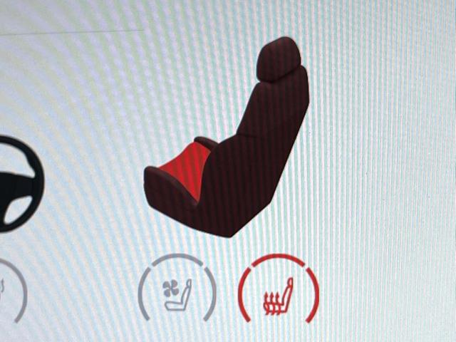 クラウンクロスオーバー Gアドバンスド・レザーパッケージ モデリスタエアロ デジタルインナーミラー セーフティセンス 純正12.3インチディスプレイオーディオ パノラミックビュー 黒革 メモリー付パワーシート シートベンチレーション 4眼LEDヘッド 禁煙(69枚目)