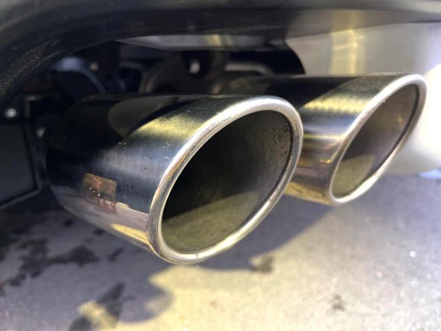 GR86 RZ MT GRフルエアロ GRスポーツマフラー GRトランクスポイラー RAYS製18インチAW 純正ナビ バックカメラ シートヒーター ハーフレザー クルーズコントロール 後方警戒支援 アルミペダル(4枚目)