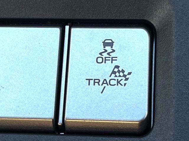 GR86 RZ MT GRフルエアロ GRスポーツマフラー GRトランクスポイラー RAYS製18インチAW 純正ナビ バックカメラ シートヒーター ハーフレザー クルーズコントロール 後方警戒支援 アルミペダル(53枚目)