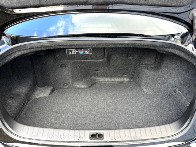 �y�����P�X�C���`�A���~�z�C�[���z�O�ςɃ}�b�`���������A���~�z�C�[���𑕒����Ă���܂��B�e��ЊO�A���~�z�C�[����A�X�^�b�h���X�^�C�����戵�����Ă���܂��B���񂲑��k����������