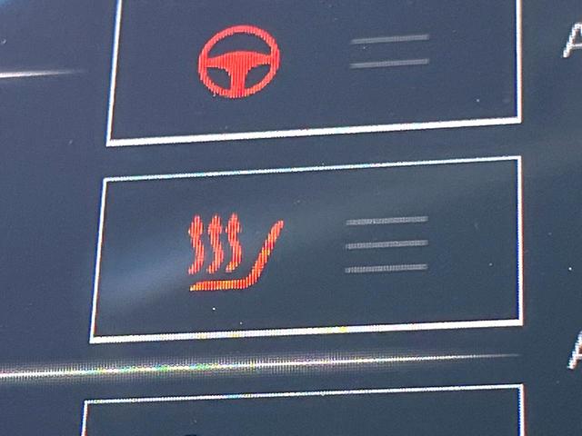 クラウンハイブリッド ＲＳアドバンス　レザーシートパッケージ　セーフティセンス　純正ナビ　バックカメラ　シートベンチレーション　メモリー付きパワーシート　黒革　三眼ＬＥＤヘッド　純正１８インチＡＷ　ブラインドスポット　レーダークルーズ（54枚目）