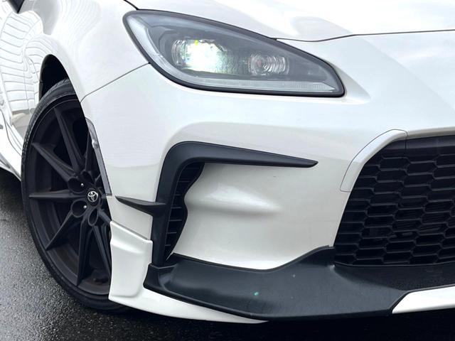 ＧＲ８６ ＲＺ　ＭＴ　ＧＲフルエアロ　ＧＲスポーツマフラー　純正ナビ　純正１８インチＡＷ　フルＬＥＤヘッド　シートヒーター　ハーフレザー　スポーツアルミペダル　クルーズコントロール　後側方警戒支援　ＥＴＣ　禁煙車（12枚目）