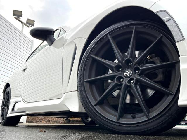 ＧＲ８６ ＲＺ　ＭＴ　ＧＲフルエアロ　ＧＲスポーツマフラー　純正ナビ　純正１８インチＡＷ　フルＬＥＤヘッド　シートヒーター　ハーフレザー　スポーツアルミペダル　クルーズコントロール　後側方警戒支援　ＥＴＣ　禁煙車（13枚目）