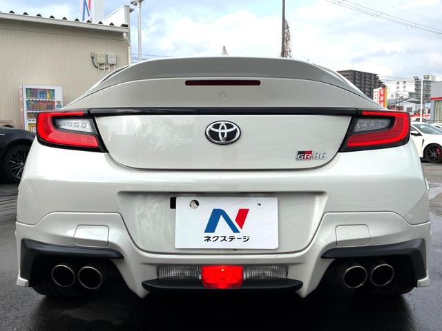 ＧＲ８６ ＲＺ　ＭＴ　ＧＲフルエアロ　ＧＲスポーツマフラー　純正ナビ　純正１８インチＡＷ　フルＬＥＤヘッド　シートヒーター　ハーフレザー　スポーツアルミペダル　クルーズコントロール　後側方警戒支援　ＥＴＣ　禁煙車（15枚目）