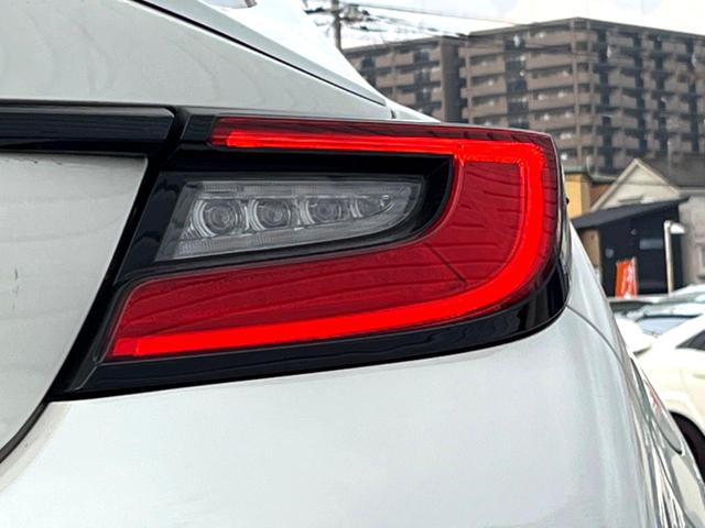 ＧＲ８６ ＲＺ　ＭＴ　ＧＲフルエアロ　ＧＲスポーツマフラー　純正ナビ　純正１８インチＡＷ　フルＬＥＤヘッド　シートヒーター　ハーフレザー　スポーツアルミペダル　クルーズコントロール　後側方警戒支援　ＥＴＣ　禁煙車（31枚目）