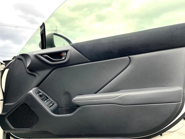 ＧＲ８６ ＲＺ　ＭＴ　ＧＲフルエアロ　ＧＲスポーツマフラー　純正ナビ　純正１８インチＡＷ　フルＬＥＤヘッド　シートヒーター　ハーフレザー　スポーツアルミペダル　クルーズコントロール　後側方警戒支援　ＥＴＣ　禁煙車（37枚目）