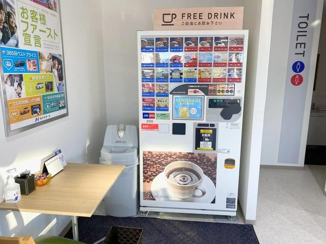 ８６ ＧＴ　後期ＭＴ　ＴＲＤリアエアロ＆マフラー　ｂｒｅｍｂｏ製レッドキャリパー　純正ＯＰ１７インチＡＷ　カロッツェリアナビ　バックカメラ　ＬＥＤヘッド　オートライト　革巻きステアリング　クルーズコントロール（79枚目）