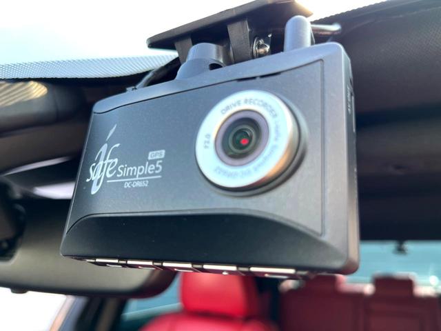 �y�h���C�u���R�[�_�[�z�h���C�u���R�[�_�[�����I���s���͂������A������^�]�⎖�̂ɑ��������ہA�f���ŋL�^���A����̃��X�N�ɔ����܂��B���L�^�p�r�c�J�[�h�͂��q�l�����g�ł��������������K�v������܂��B