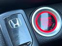 ハッチバック ホンダセンシング ホンダセンシング 純正ナビ バックカメラ 純正18インチAW シートヒーター LEDヘッド ターボ アイドリングストップ 革巻きステアリング パドルシフト アダプティブクルーズコントロール 禁煙車(30枚目)
