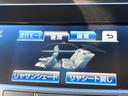 ロイヤルサルーンＧ　ベージュ革シート　純正ナビ　バックカメラ　純正ＯＰ１７インチＡＷ　クルーズコントロール　メモリー付パワーシート　シートベンチレーション　シートヒーター　ＨＩＤヘッド　全ドアイージークローザー　禁煙車（54枚目）