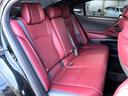 後部座席も気になるようなキズ・汚れやへたり等、大きなダメージはなく、良好な状態です。