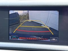 【バックカメラ】駐車時に後方がリアルタイム映像で確認できます。大型商業施設や立体駐車場での駐車時や、夜間のバック時に大活躍！運転スキルに関わらず、今や必須となった装備のひとつです！ 5