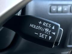 �ڥ졼�������롼������ȥ�����۹�®ƻϩ�Ǥ�Ĺ��Υ���Ԥ��ڤˡ�����ư��®�٤��ݤĥ��롼������ȥ����뤬�����ͷڸ������ƥ��Ϣ�Ȥ��������μ�ξ���Τ��Ƽִ֤��ݤĤ褦��®��Ĵ�ᤷ�Ƥ���ޤ����� 6