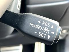 �ڥ졼�������롼������ȥ�����۹�®ƻϩ�Ǥ�Ĺ��Υ���Ԥ��ڤˡ�����ư��®�٤��ݤĥ��롼������ȥ����뤬�����ͷڸ������ƥ��Ϣ�Ȥ��������μ�ξ���Τ��Ƽִ֤��ݤĤ褦��®��Ĵ�ᤷ�Ƥ���ޤ����� 5