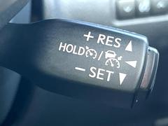 �ڥ졼�������롼������ȥ�����۹�®ƻϩ�Ǥ�Ĺ��Υ���Ԥ��ڤˡ�����ư��®�٤��ݤĥ��롼������ȥ����뤬�����ͷڸ������ƥ��Ϣ�Ȥ��������μ�ξ���Τ��Ƽִ֤��ݤĤ褦��®��Ĵ�ᤷ�Ƥ���ޤ����� 6