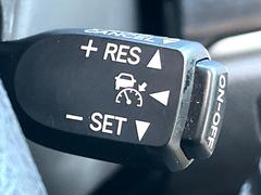 �ڥ졼�������롼������ȥ�����۹�®ƻϩ�Ǥ�Ĺ��Υ���Ԥ��ڤˡ�����ư��®�٤��ݤĥ��롼������ȥ����뤬�����ͷڸ������ƥ��Ϣ�Ȥ��������μ�ξ���Τ��Ƽִ֤��ݤĤ褦��®��Ĵ�ᤷ�Ƥ���ޤ����� 7