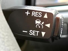 �ڥ졼�������롼������ȥ�����۹�®ƻϩ�Ǥ�Ĺ��Υ���Ԥ��ڤˡ�����ư��®�٤��ݤĥ��롼������ȥ����뤬�����ͷڸ������ƥ��Ϣ�Ȥ��������μ�ξ���Τ��Ƽִ֤��ݤĤ褦��®��Ĵ�ᤷ�Ƥ���ޤ����� 7