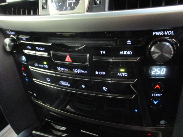 LX570 ワンオーナー サンルーフ 純正ナビ フルセグ ブルーレイ アラウンドモニタ- オートエアコン レザーシート シートヒーター ステアリングヒーター スマートキー プッシュスタート パワーテールゲート(11枚目)