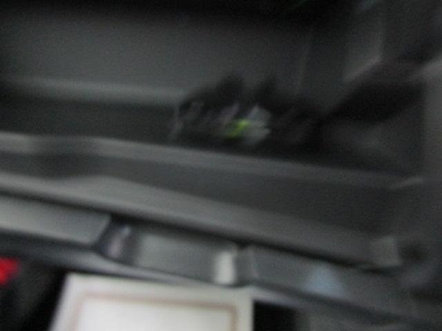 1.5X ワンオーナー SDナビ フルセグ Mナビ CD DVDビデオ ETC リアワイパー ABS ヘッドライトレベライザー フォグライト 電動格納ミラー オールオートPW キーレス トランクトノカバー(21枚目)