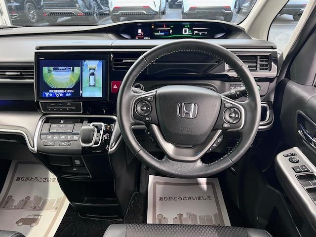 ステップワゴンスパーダ スパーダハイブリッド　Ｇ・ＥＸ　ホンダセンシング　純正１０型ナビ　１１．６型後席モニター　マルチビューカメラ　パーキングアシスト　ナビ連動ドラレコ　ＥＴＣ　ＬＥＤヘッドライト　シートヒーター　両側電動スライド　わくわくゲート　Ｂｌｕｅｔｏｏｔｈ（2枚目）