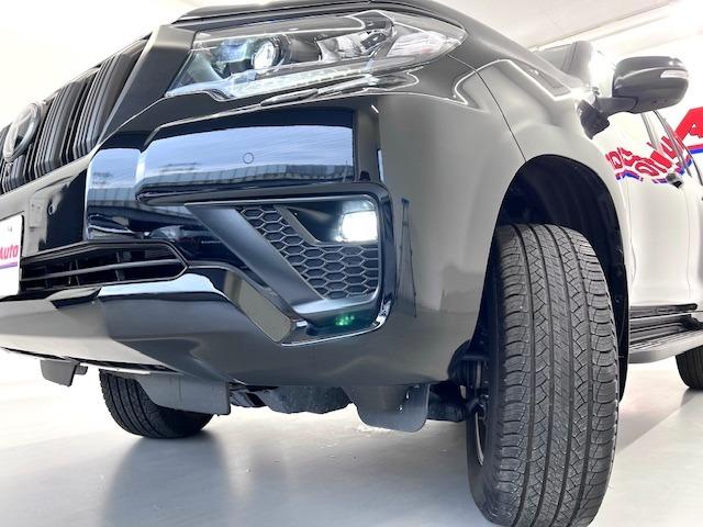 ランドクルーザープラド ＴＸ　Ｌパッケージ　マットブラックエディション　ベージュ革　ＭＯＰナビ　全方位カメラ　サンルーフ　寒冷地　リヤフォグランプ　ＢＳＭ　ＥＴＣ２．０　Ｂｌｕｅｔｏｏｔｈ　ＡｐｐｌｅＣａｒｐｌａｙ　トノカバー　ルーフレール　前後方衝突軽減　７人乗り（55枚目）