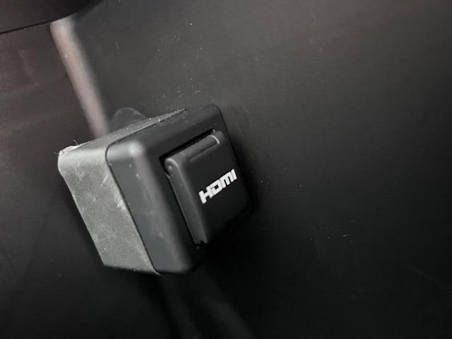 カローラクロス ハイブリッド　Ｚ　ＭＯＤＥＬＬＩＳＴＡエアロ　１０．５ＤＡ　全周囲カメラ　ＢＳＭ　パノラマルーフ　ＨＤＭＩ・ＵＳＢ　寒冷地仕様　アドバンストパーク　ＥＴＣ２．０　電動バックドア　リヤフォグランプ　純正フロアマット（17枚目）