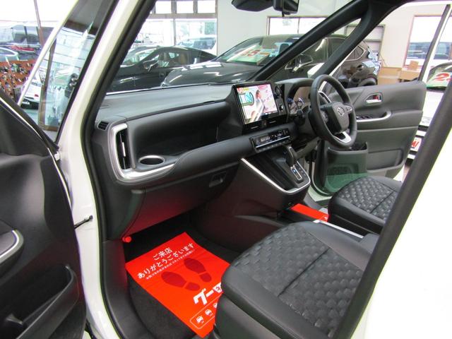 ヴォクシー ハイブリッドS-Z 登録済未使用車 トヨタチームメイト ETC2.0 全方位モニター 10.5インチナビ ユニバーサルステップ フリップD 両側電動ドア 17アルミ オートライト LEDヘッド ハーフレザー シートヒータ(40枚目)
