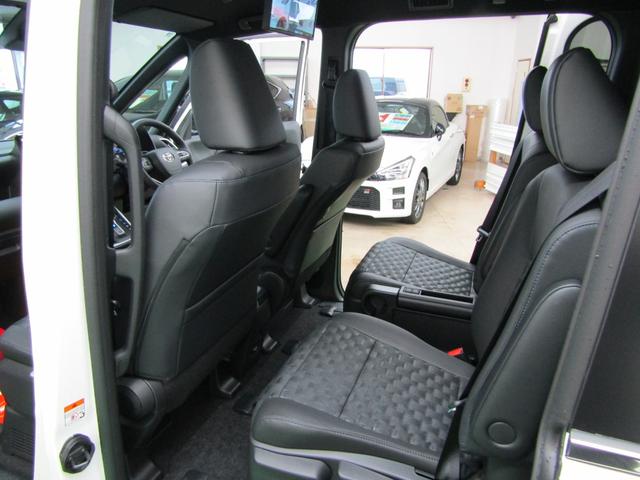 ヴォクシー ハイブリッドS-Z 登録済未使用車 トヨタチームメイト ETC2.0 全方位モニター 10.5インチナビ ユニバーサルステップ フリップD 両側電動ドア 17アルミ オートライト LEDヘッド ハーフレザー シートヒータ(41枚目)