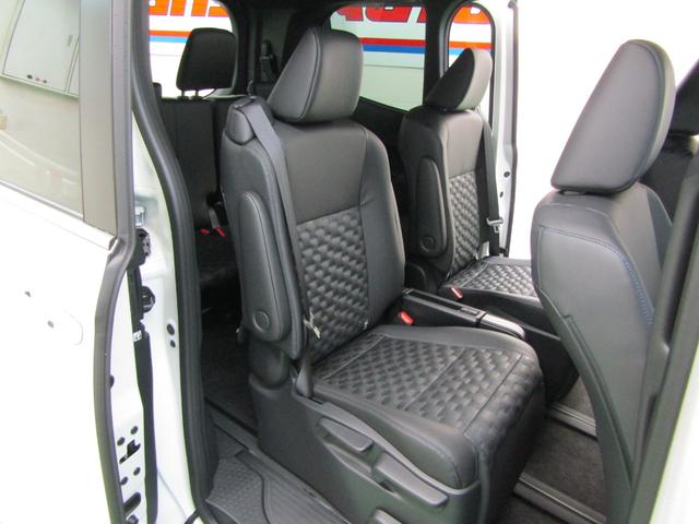ヴォクシー ハイブリッドS-Z 登録済未使用車 トヨタチームメイト ETC2.0 全方位モニター 10.5インチナビ ユニバーサルステップ フリップD 両側電動ドア 17アルミ オートライト LEDヘッド ハーフレザー シートヒータ(47枚目)
