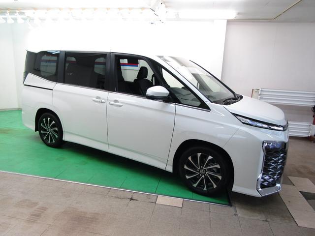 ヴォクシー ハイブリッドS-Z 登録済未使用車 トヨタチームメイト ETC2.0 全方位モニター 10.5インチナビ ユニバーサルステップ フリップD 両側電動ドア 17アルミ オートライト LEDヘッド ハーフレザー シートヒータ(61枚目)