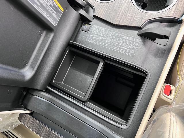 ランドクルーザー ＺＸ　ＪＢＬ　後席Ｍ　電動Ｒデフ　クルＢＯＸ　空気圧　寒冷地　ＭＯＤＥＬＬＩＳＴＡエアロ　サンルーフ　リヤエンター　ＭＯＰルーフレール　トノカバー　ＢＳＭ　ＨＵＤ　ＨＤＭＩ　Ｃａｒｐｌａｙ　登録済未使用車（19枚目）