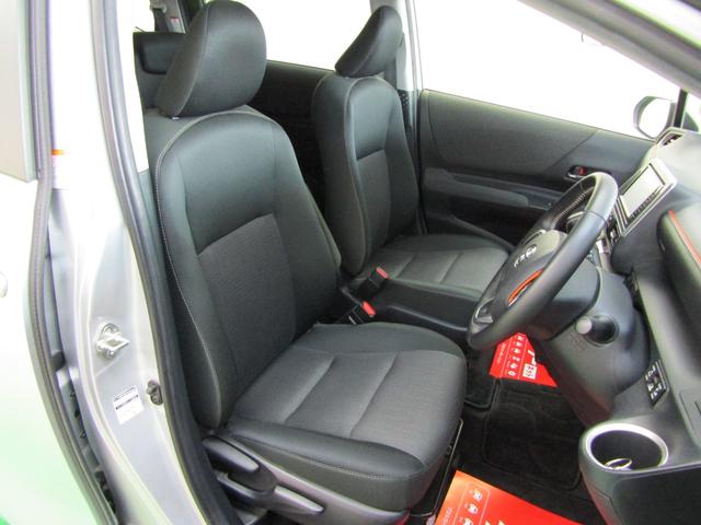 シエンタ ファンベースＧ　ＴＳＳ　ＥＴＣ　ＳＤナビ　ワンセグ　ＣＤ　Ｂｌｕｅｔｏｏｔｈ　ソナー　ＵＳＢ　Ａストップ　パーキングブレーキＳ　両側電動ドア　スマートキー　Ｐスタート　シートリフター　オートリトラ　オートハイビーム（8枚目）