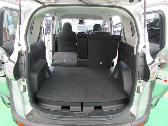 シエンタ ファンベースＧ　ＴＳＳ　ＥＴＣ　ＳＤナビ　ワンセグ　ＣＤ　Ｂｌｕｅｔｏｏｔｈ　ソナー　ＵＳＢ　Ａストップ　パーキングブレーキＳ　両側電動ドア　スマートキー　Ｐスタート　シートリフター　オートリトラ　オートハイビーム（11枚目）