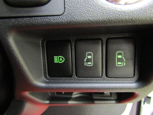 ハイエースバン ロングスーパーGL ダークプライムS 登録済未使用車 4WD 寒冷地仕様 TSS SDナビ フルセグ DVD Aモニター Dインナーミラー 100V電源 ETC スマートキー オートライト LEDヘッド ハーフレザー 両側電動ドア(22枚目)
