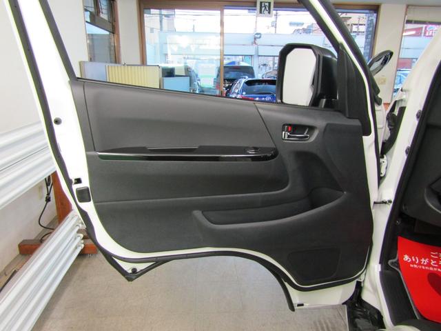 ハイエースバン ロングスーパーGL ダークプライムS 登録済未使用車 4WD 寒冷地仕様 TSS SDナビ フルセグ DVD Aモニター Dインナーミラー 100V電源 ETC スマートキー オートライト LEDヘッド ハーフレザー 両側電動ドア(33枚目)