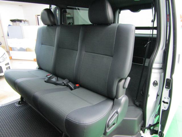 ハイエースバン ロングスーパーGL ダークプライムS 登録済未使用車 4WD 寒冷地仕様 TSS SDナビ フルセグ DVD Aモニター Dインナーミラー 100V電源 ETC スマートキー オートライト LEDヘッド ハーフレザー 両側電動ドア(37枚目)