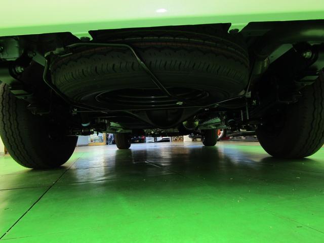 ハイエースバン ロングスーパーGL ダークプライムS 登録済未使用車 4WD 寒冷地仕様 TSS SDナビ フルセグ DVD Aモニター Dインナーミラー 100V電源 ETC スマートキー オートライト LEDヘッド ハーフレザー 両側電動ドア(51枚目)