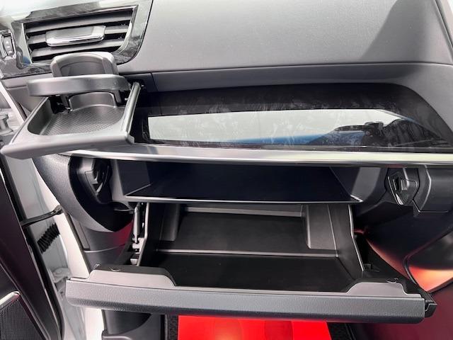 アルファード ２．５Ｓ　Ｃパッケージ　ＭＯＤＥＬＬＩＳＴＡエアロ・マフラー　サンルーフ　デジタルミラー　ＢＳＭ　後席モニター　純正ナビ　ＴＶ　Ｃａｒｐｌａｙ　スペアタイヤ　ＥＴＣ　ドラレコ　両側パワースライド　パワーバックドア　１オーナー（37枚目）