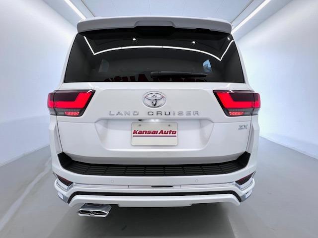 ランドクルーザー ＺＸ　ＪＢＬ　リヤエンター　電動リヤデフ　クールＢＯＸ　空気圧センサー　トノカバー　寒冷地　ルーフレール　ＭＯＤＥＬＬＩＳＴＡエアロ　純正フロアマット・ドアバイザー　ＥＴＣ２．０　ＢＳＭ　ＨＵＤ　サンルーフ（3枚目）