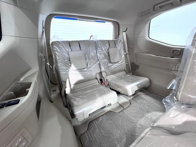 ランドクルーザー ＺＸ　ＪＢＬ　リヤエンター　電動リヤデフ　クールＢＯＸ　空気圧センサー　トノカバー　寒冷地　ルーフレール　ＭＯＤＥＬＬＩＳＴＡエアロ　純正フロアマット・ドアバイザー　ＥＴＣ２．０　ＢＳＭ　ＨＵＤ　サンルーフ（6枚目）